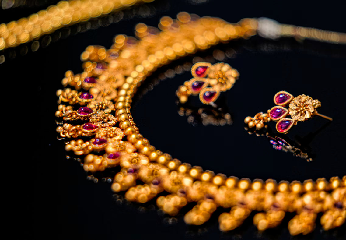 ANTIQUE JEWELRY